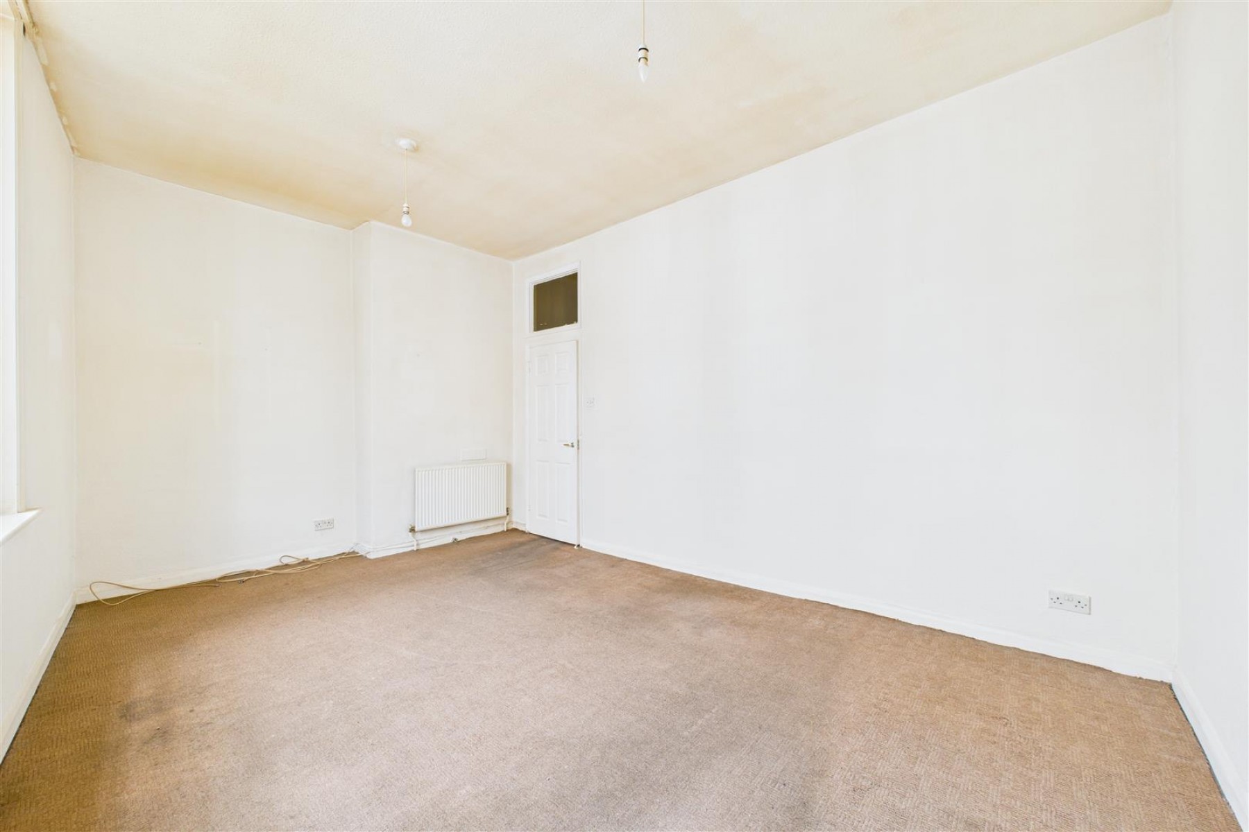 Images for 3 X FLATS | TEWKSBURY