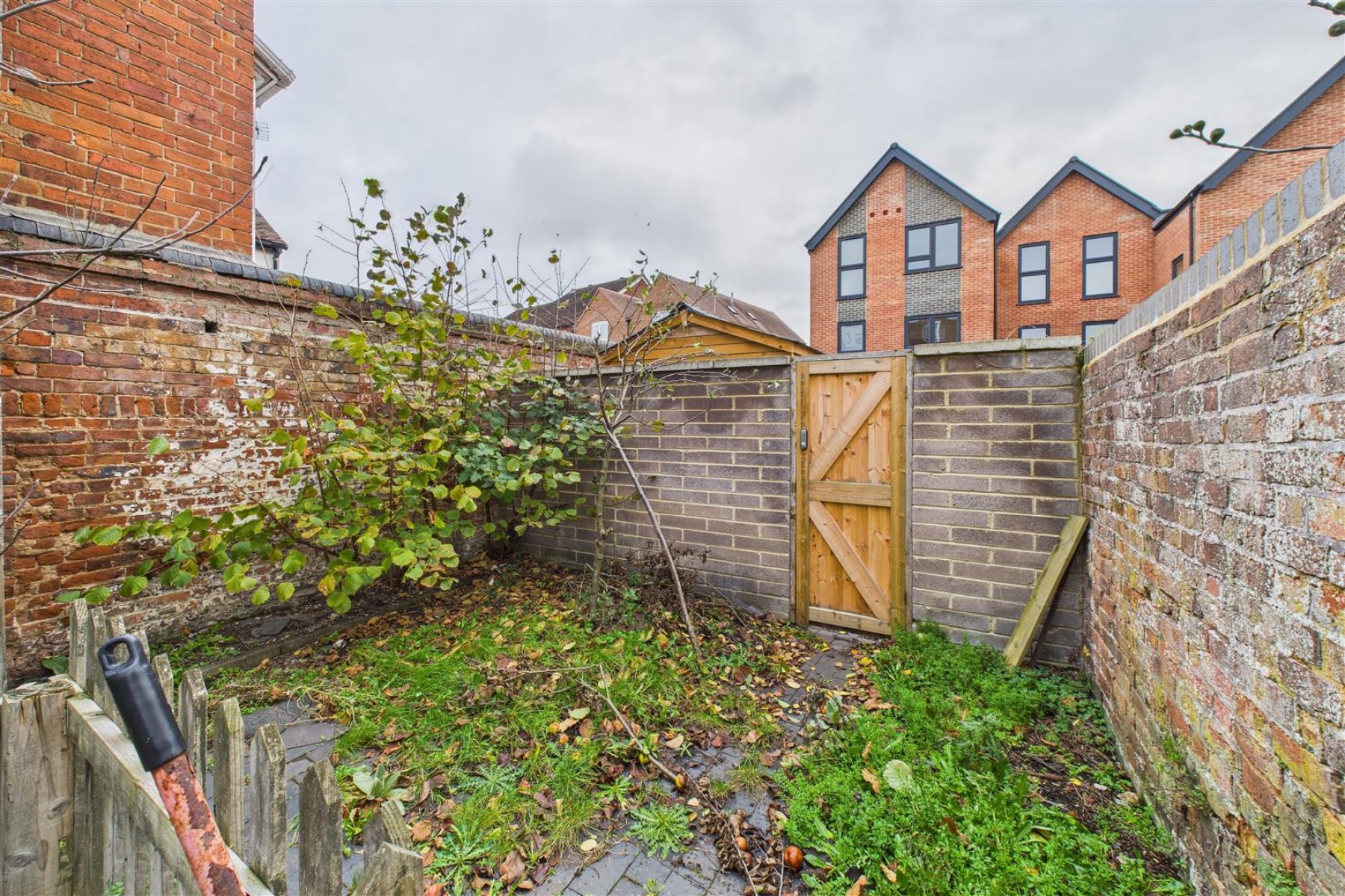 Images for 3 X FLATS | TEWKSBURY