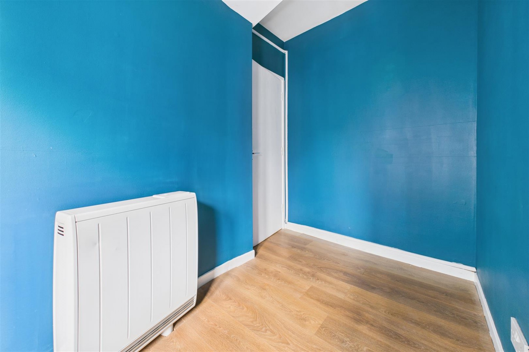 Images for 2 X FLATS | CASH BUYERS | TEWKESBURY