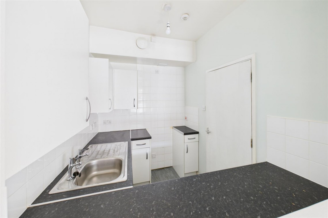 Images for 2 X FLATS | CASH BUYERS | TEWKESBURY
