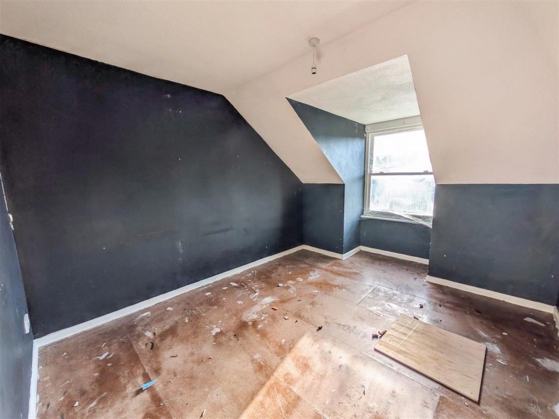 Images for 3 BED MAIS | COSMETIC UPDATING | PL1