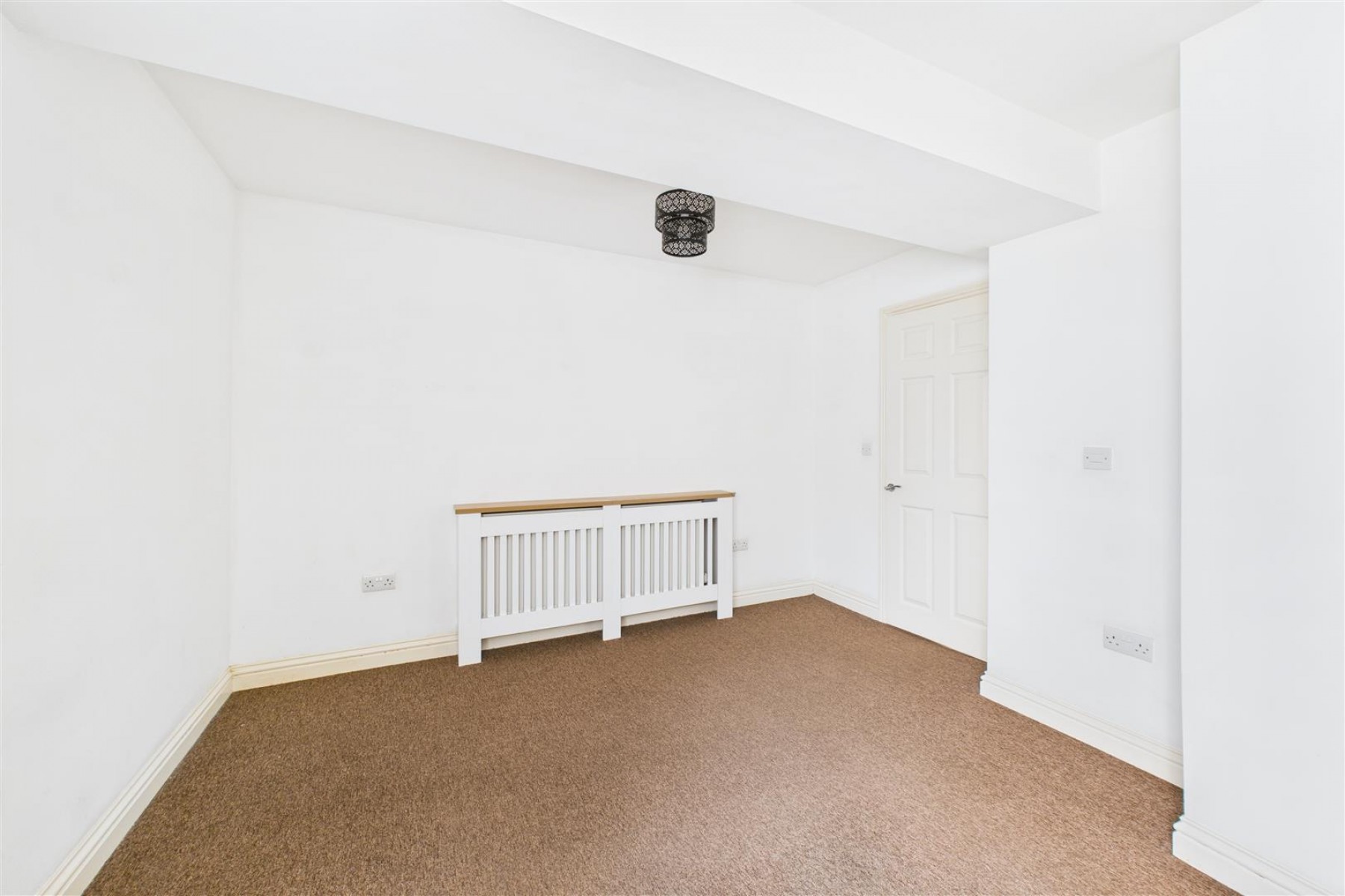 Images for 2 BED FLAT | BS5