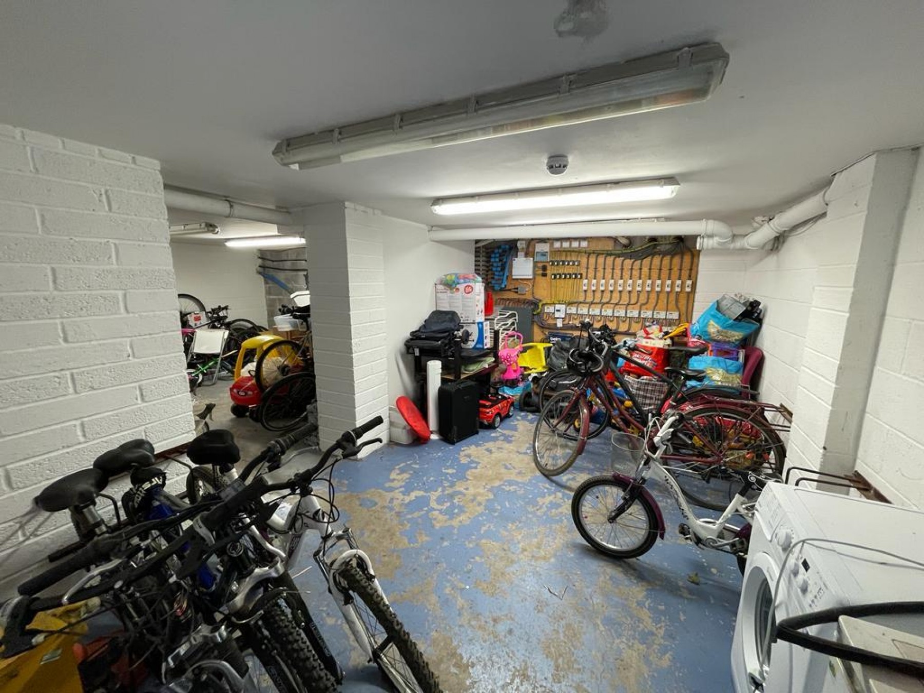 Images for 2 BED FLAT | BS5