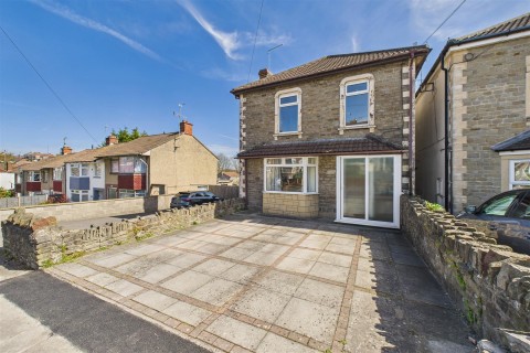 View Full Details for DETACHED | UPDATING | KINGSWOOD