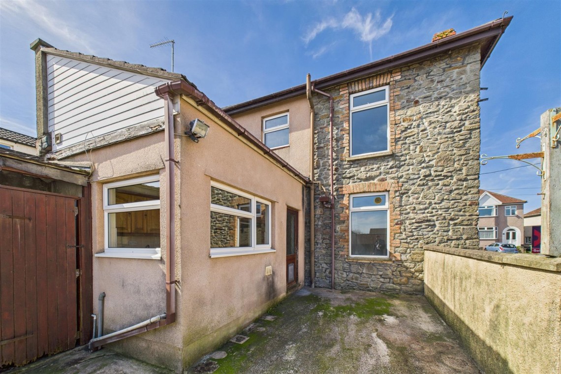 Images for DETACHED | UPDATING | KINGSWOOD