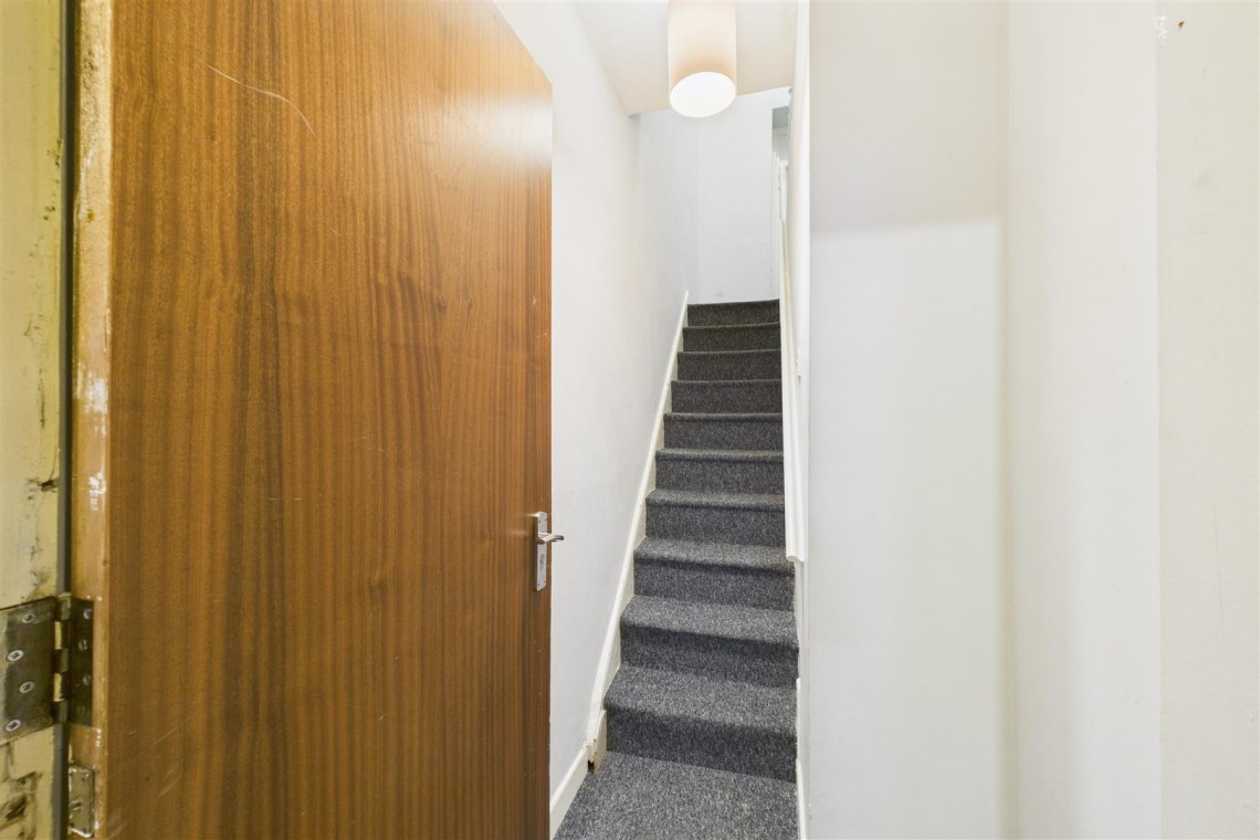 Images for 2 X FLATS | WSM