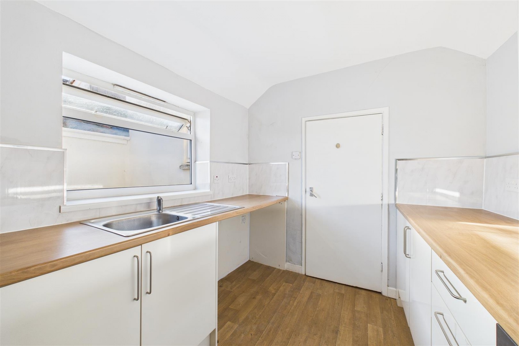 Images for 2 X FLATS | WSM