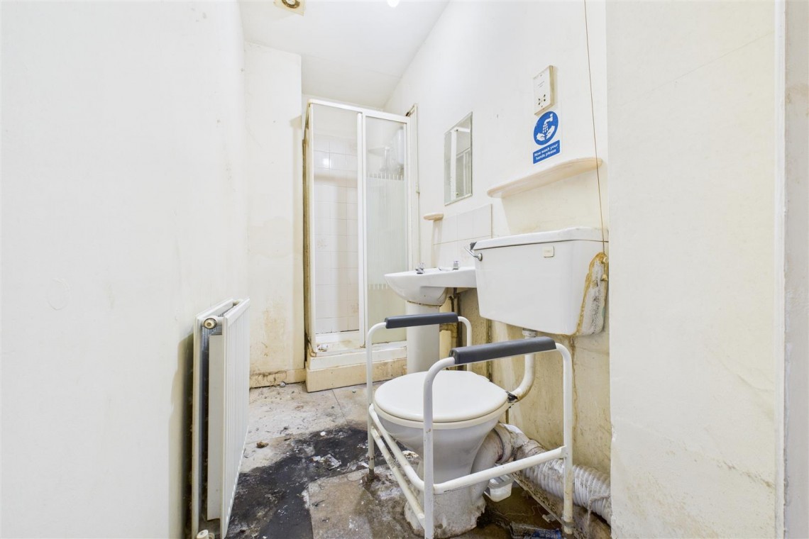 Images for 2 X FLATS | WSM