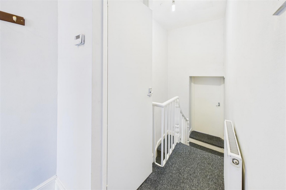 Images for 2 X FLATS | WSM