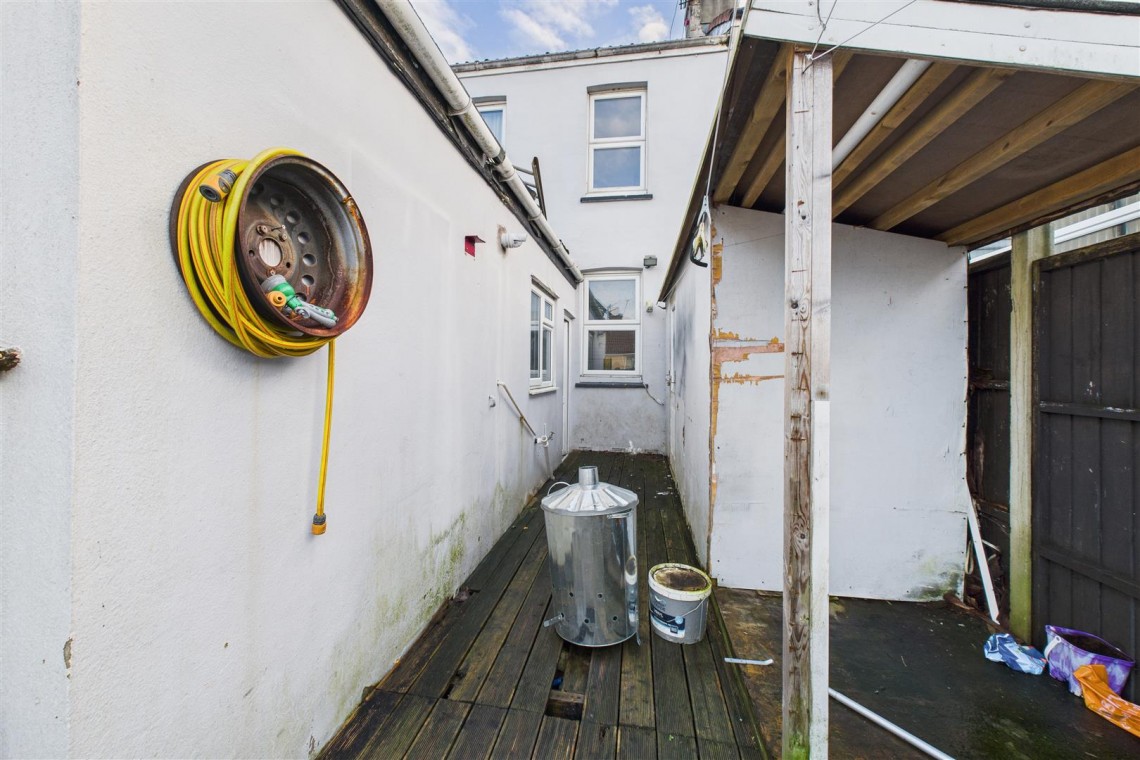 Images for UPDATING | PARKING | KINGSWOOD