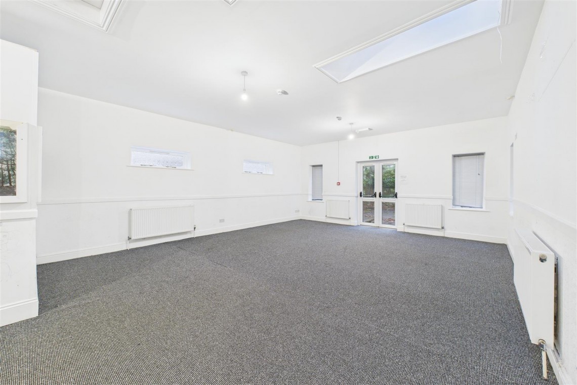 Images for 21 BED HMO | CLEVEDON