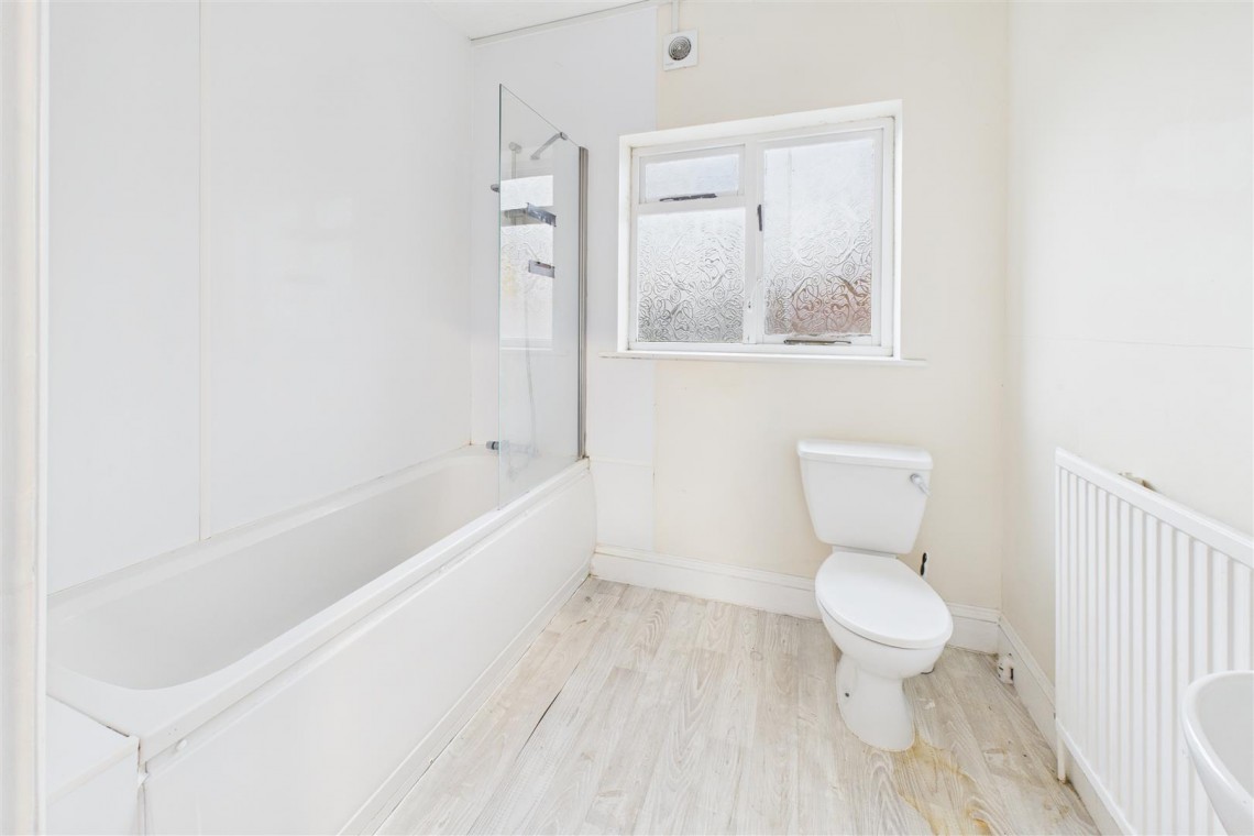 Images for 21 BED HMO | CLEVEDON