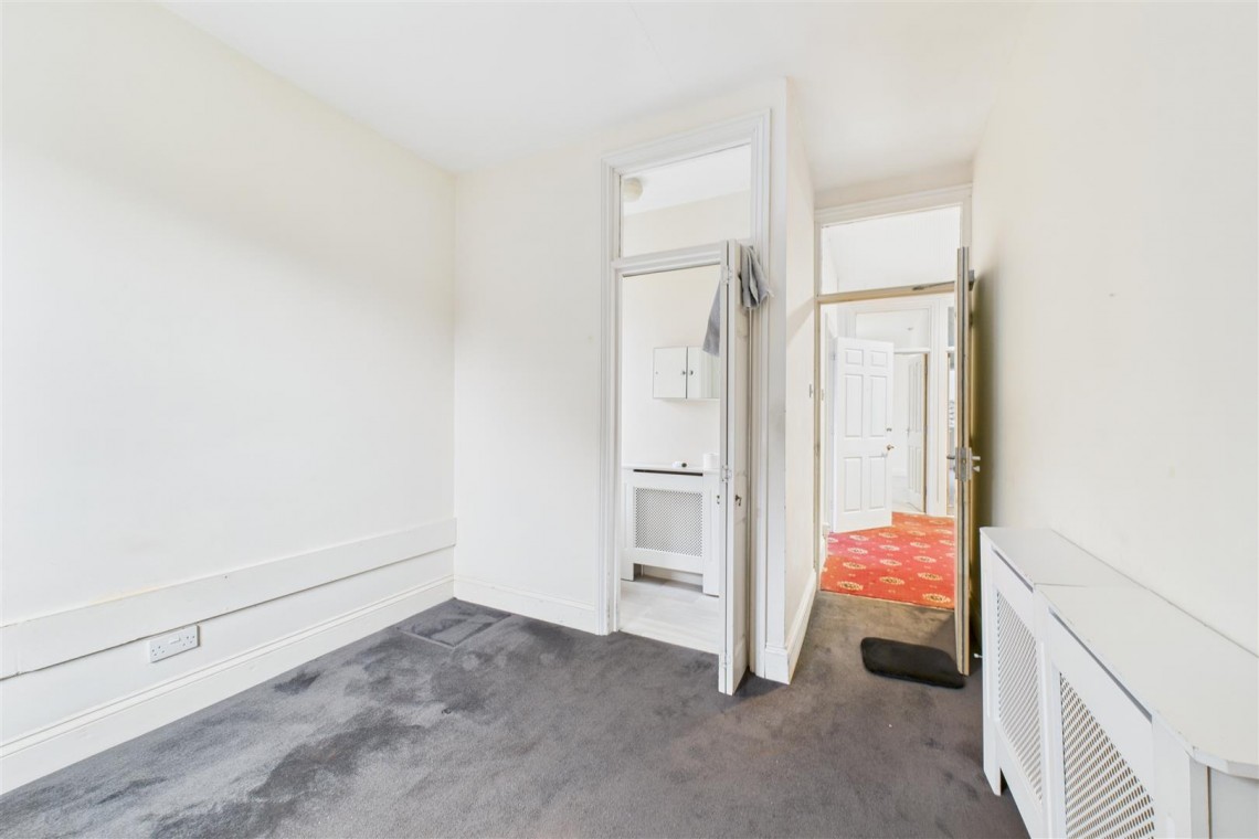 Images for 21 BED HMO | CLEVEDON