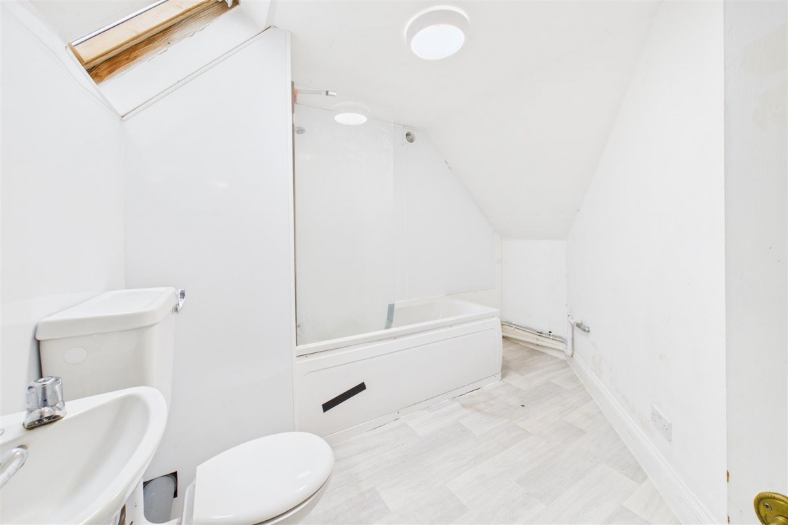 Images for 21 BED HMO | CLEVEDON