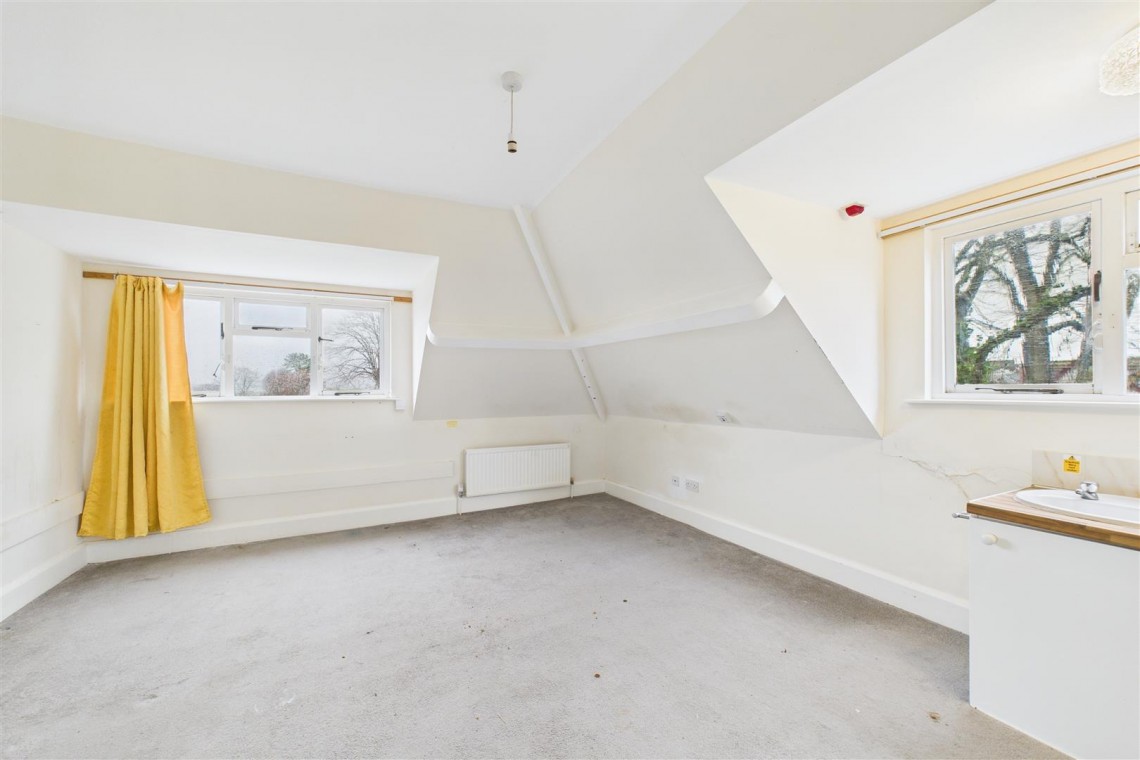 Images for 21 BED HMO | CLEVEDON