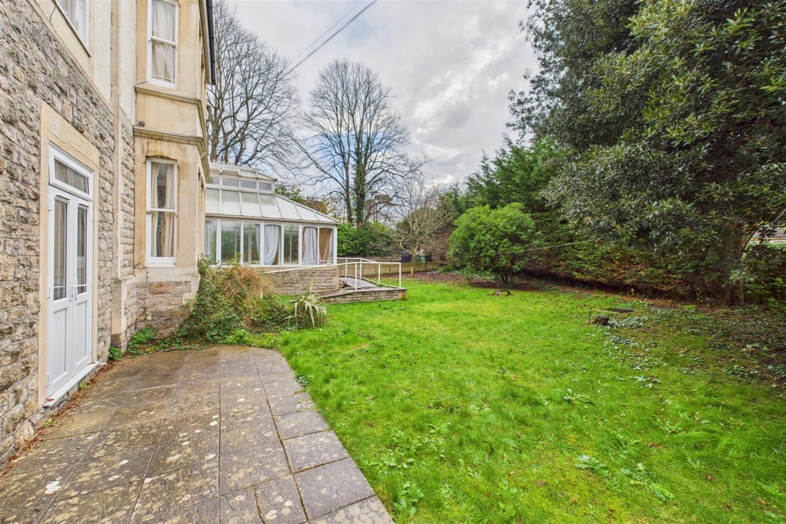 Images for 21 BED HMO | CLEVEDON