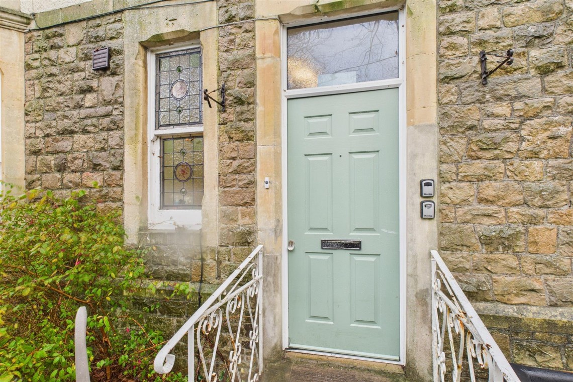 Images for 21 BED HMO | CLEVEDON