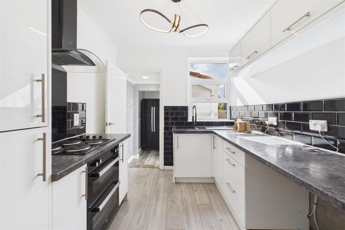 Images for SOUTH WEST GARDEN | 2 X PARKING | BRISLINGTON