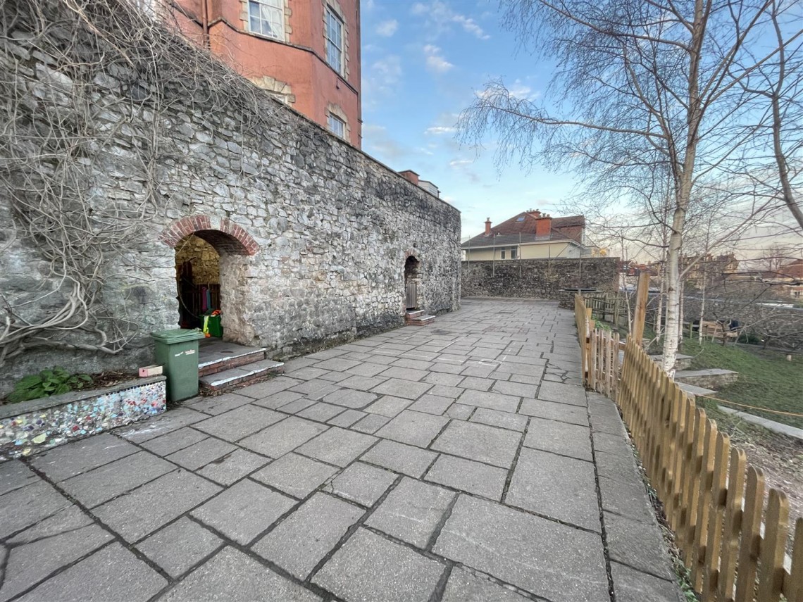 Images for DETACHED | REDLAND