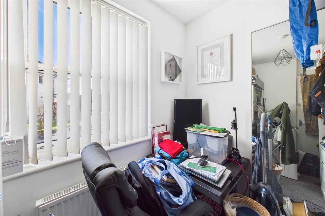 Images for 2 x 2 BED FLATS | £21,900 | TROWBRIDGE