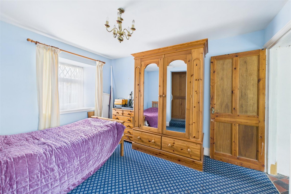 Images for LARGE GARDEN + HUGE POTENTIAL | HANHAM