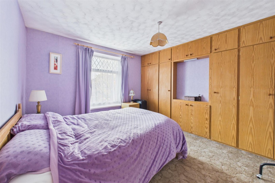 Images for LARGE GARDEN + HUGE POTENTIAL | HANHAM