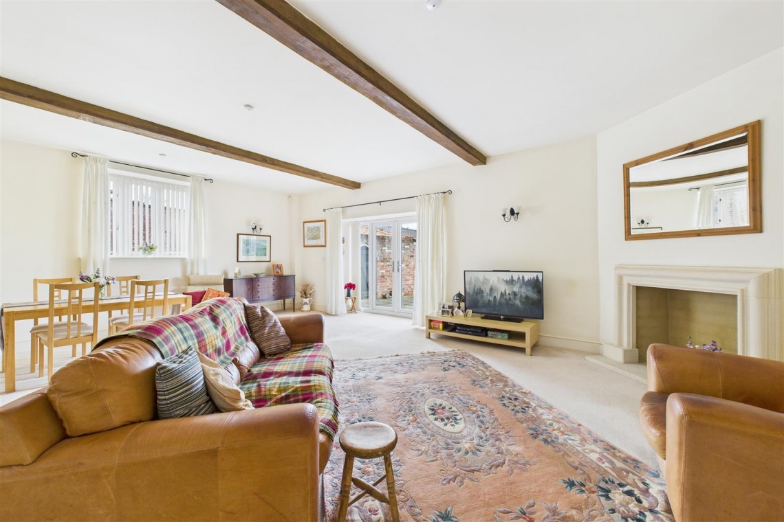 Images for COACH HOUSE - REDUCED FOR AUCTION | THORNBURY