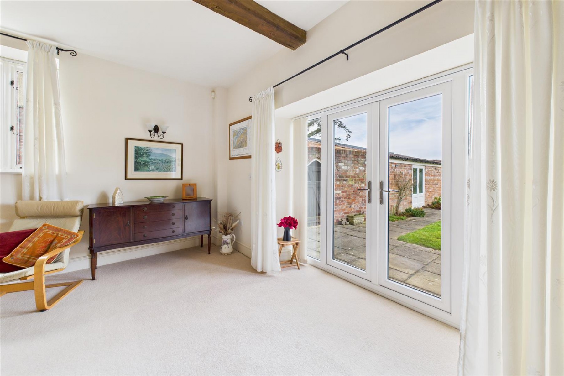 Images for COACH HOUSE - REDUCED FOR AUCTION | THORNBURY