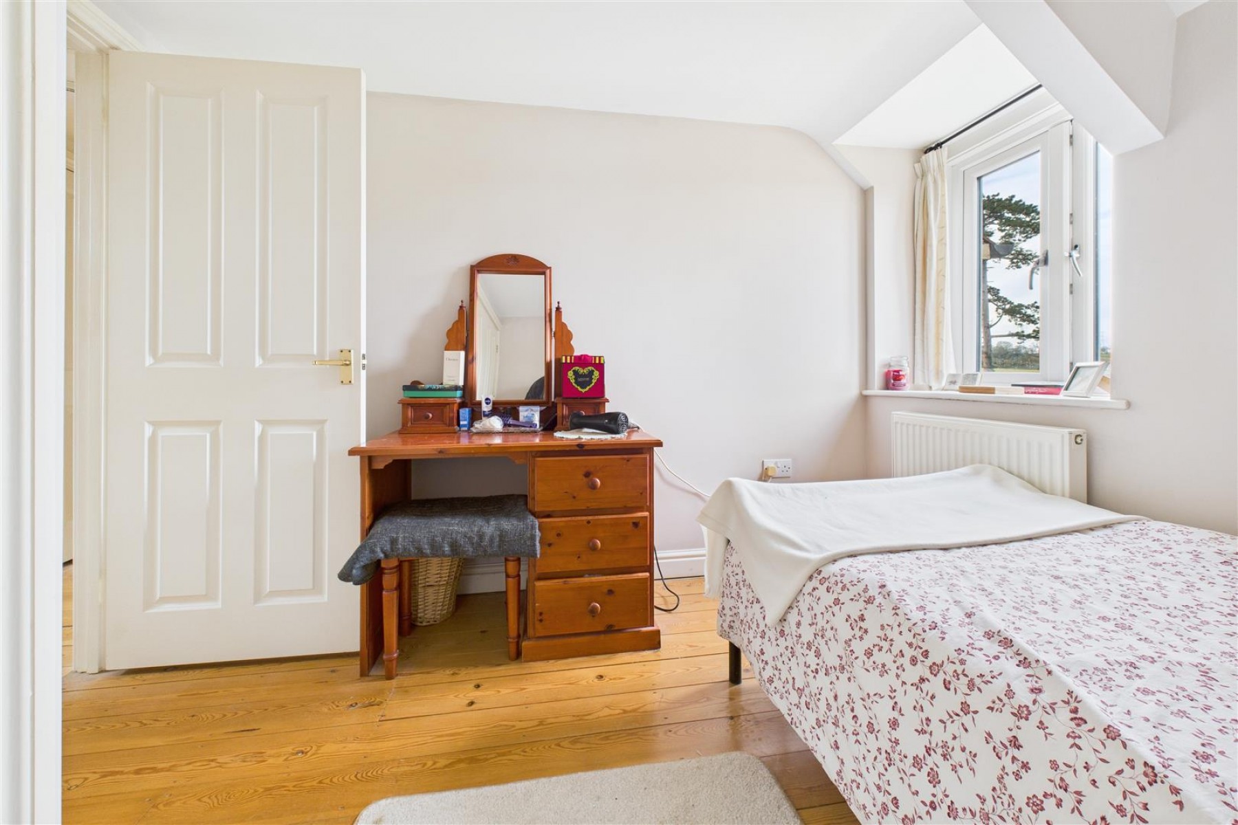 Images for COACH HOUSE - REDUCED FOR AUCTION | THORNBURY