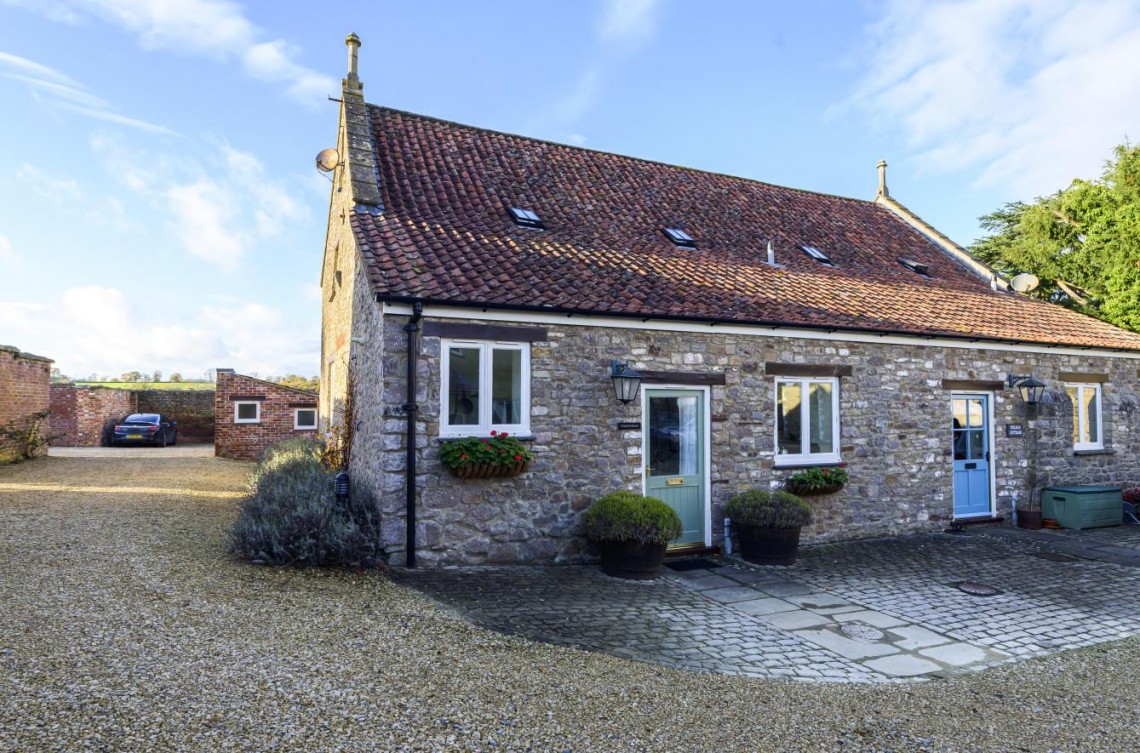 Images for COACH HOUSE - REDUCED FOR AUCTION | THORNBURY