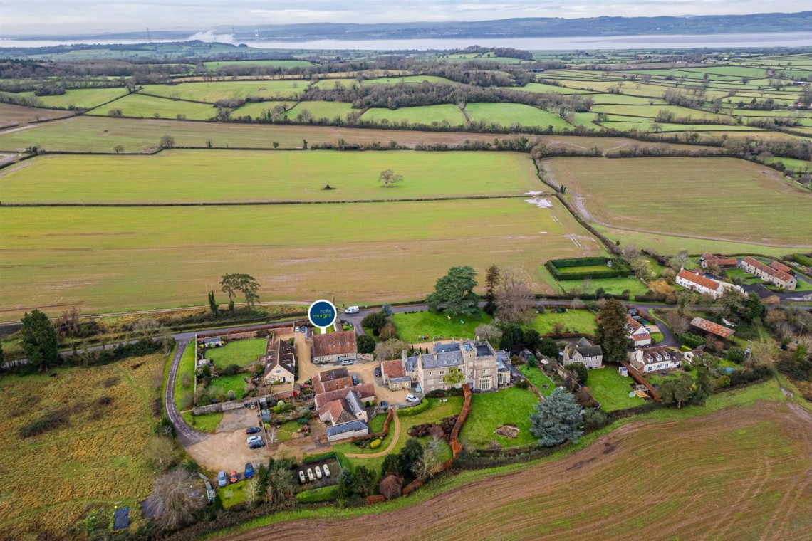 Images for COACH HOUSE - REDUCED FOR AUCTION | THORNBURY