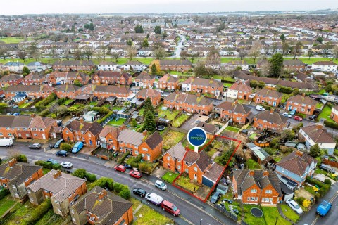 View Full Details for MODERNISATION | CORNER PLOT | BS10