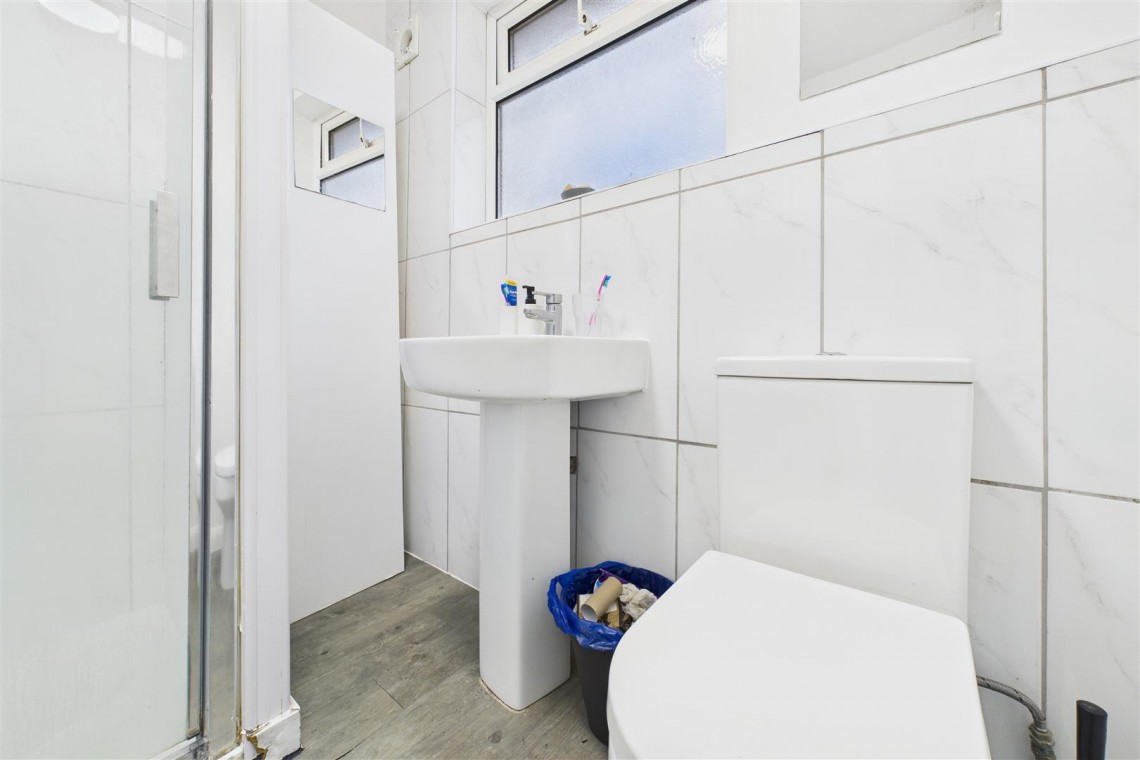 Images for 5 BED HMO | £35K + | FISHPONDS