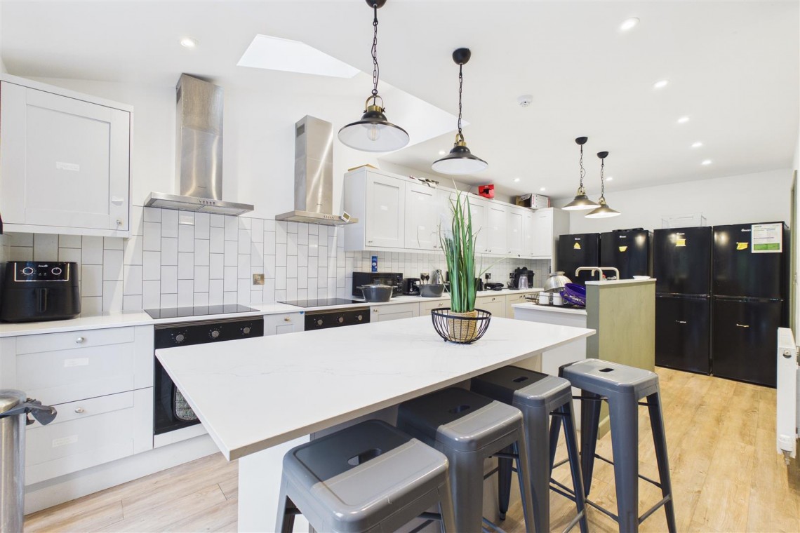 Images for 8 BED HMO | £76,800 pa | BS7