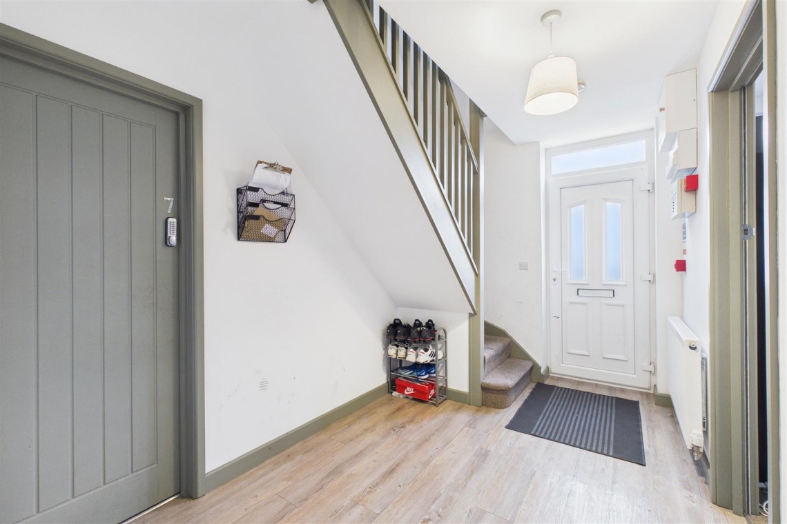 Images for 8 BED HMO | £76,800 pa | BS7
