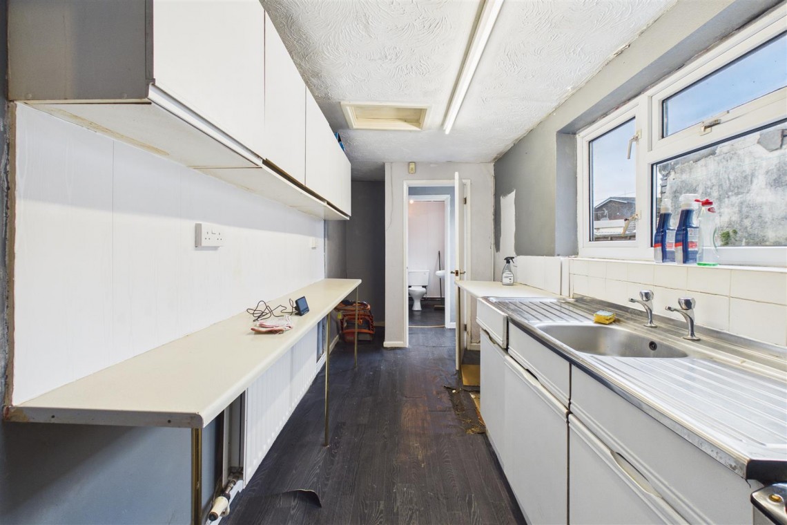 Images for HOUSE | UPDATING | KINGSWOOD