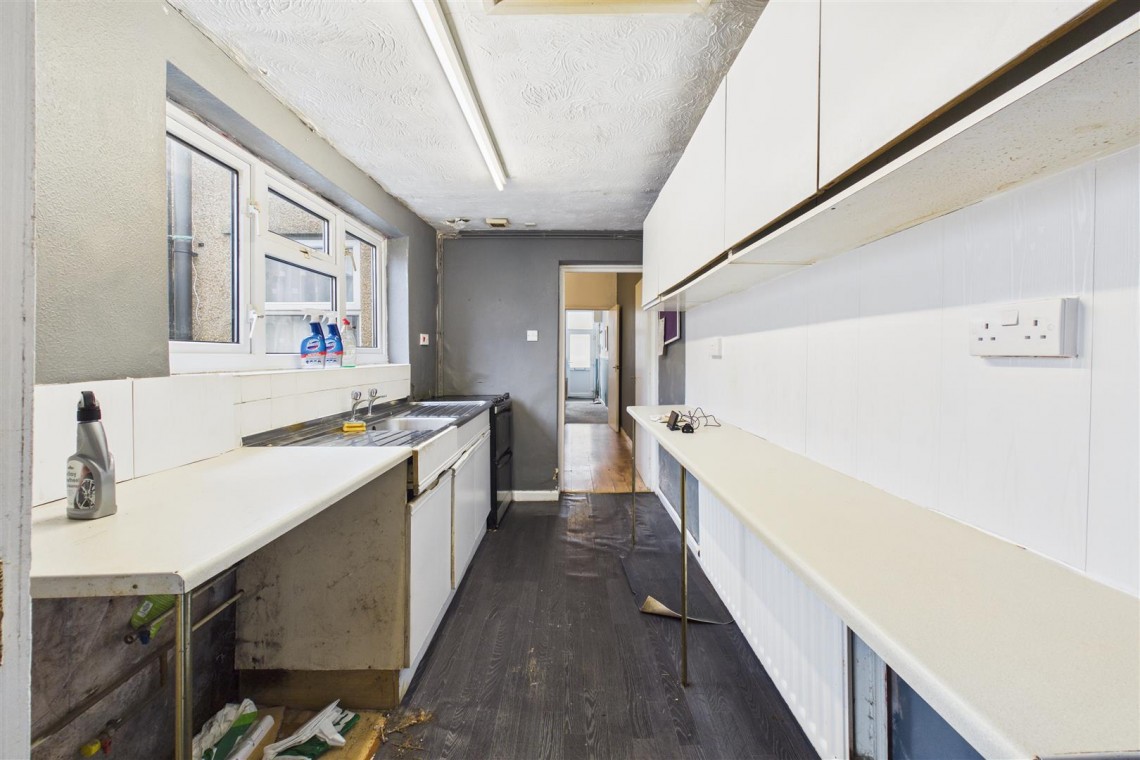 Images for HOUSE | UPDATING | KINGSWOOD