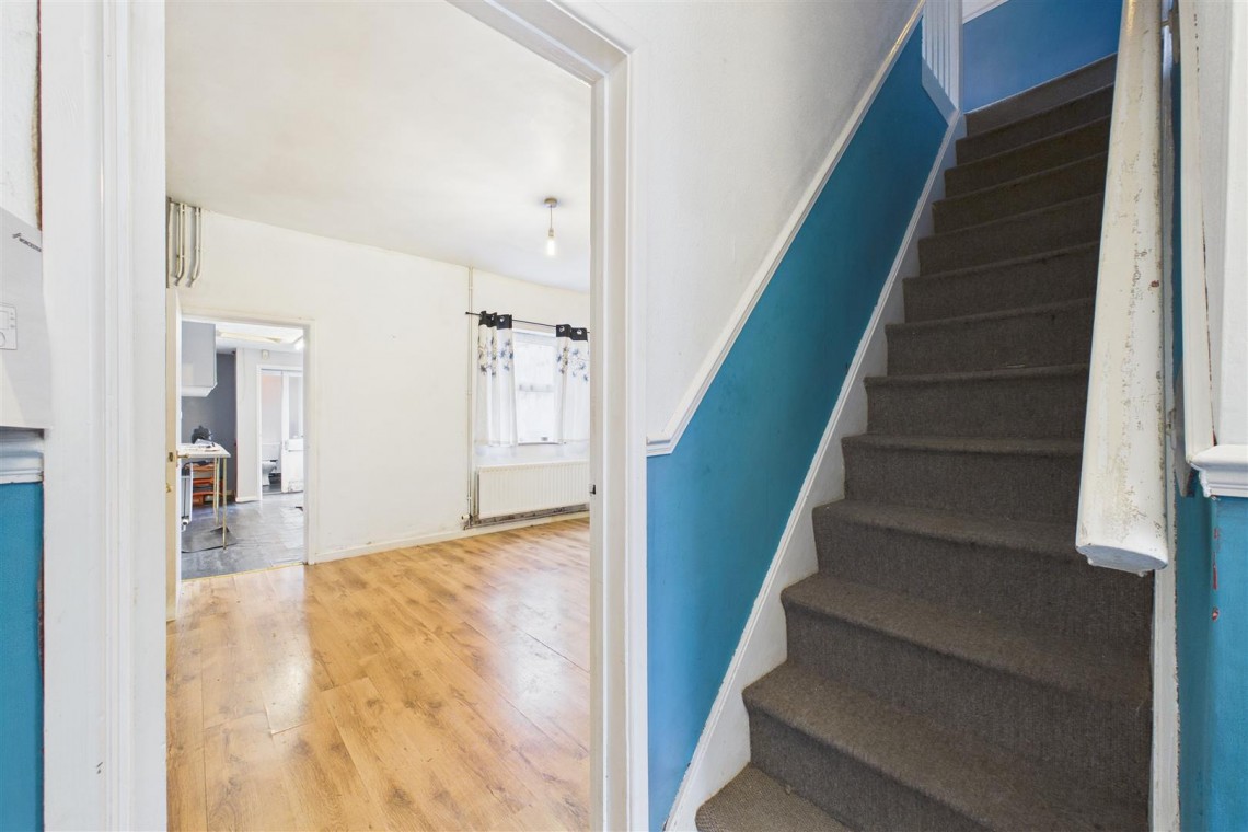 Images for HOUSE | UPDATING | KINGSWOOD