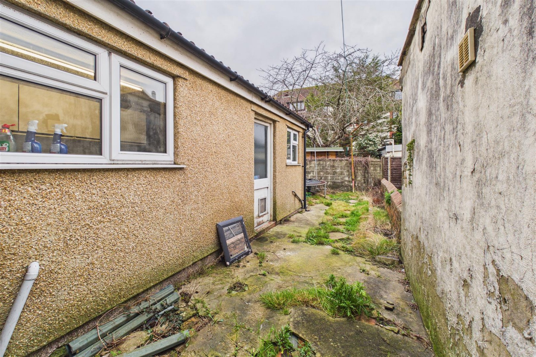 92 Victoria Park, Kingswood, BS15 1RZ