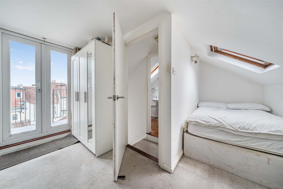 Images for Balfour Road, Ashton