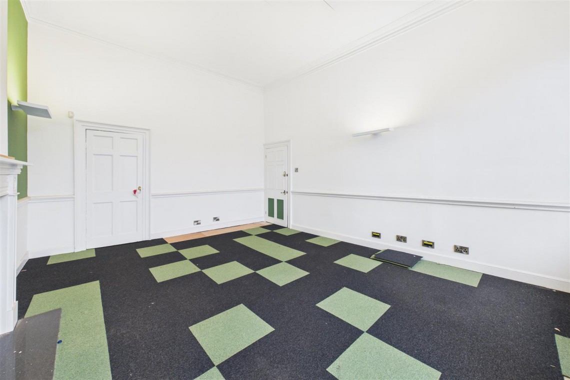 Images for GEORGIAN GEM WITH POTENTIAL | BS8