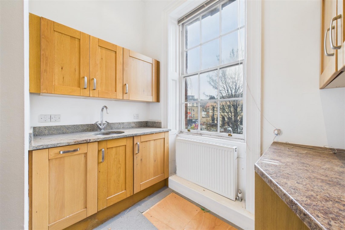 Images for GEORGIAN GEM WITH POTENTIAL | BS8