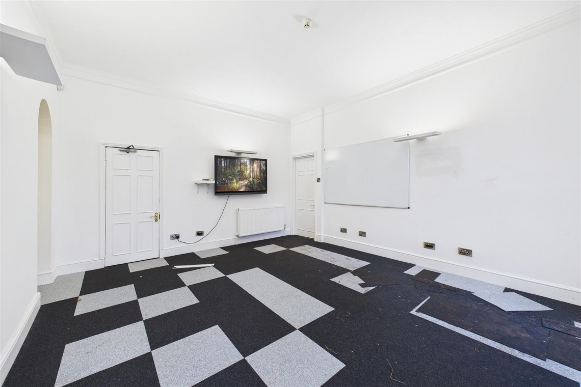 Images for GEORGIAN GEM WITH POTENTIAL | BS8