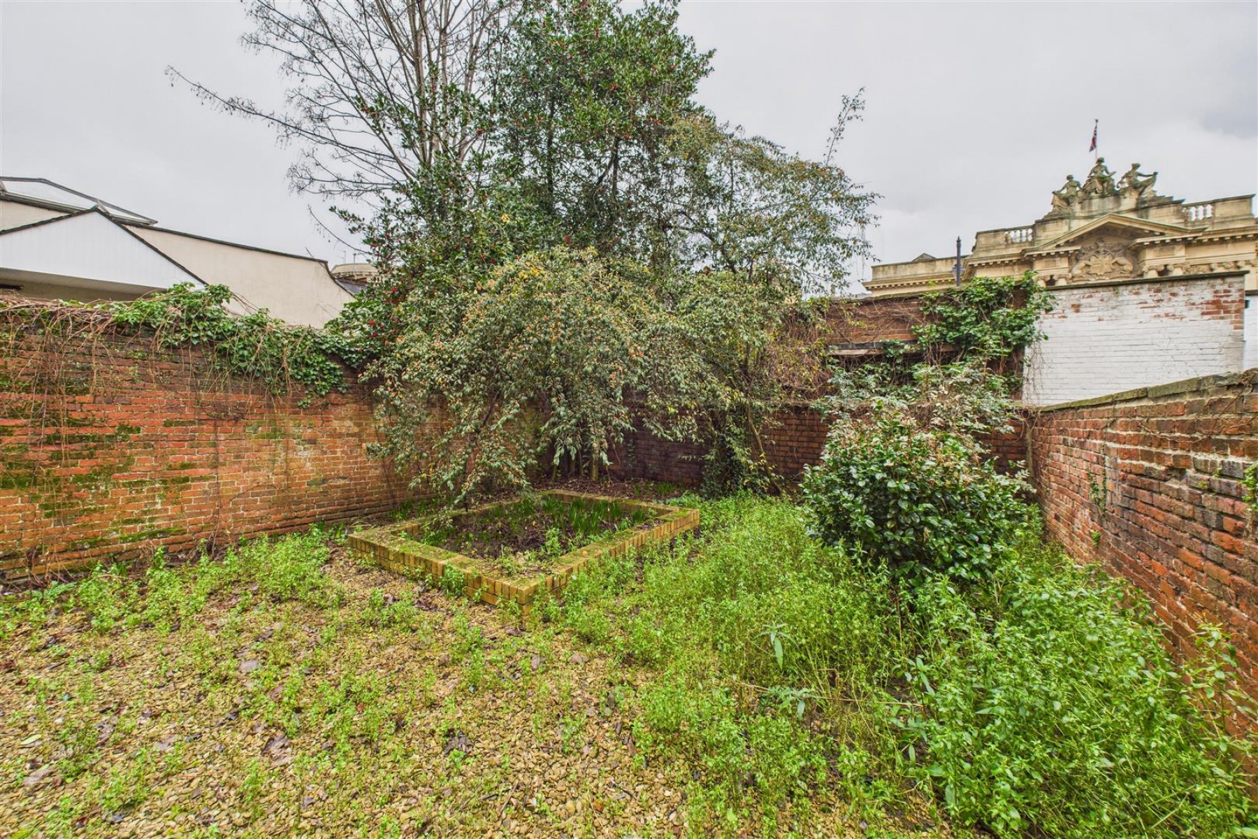 Images for GEORGIAN GEM WITH POTENTIAL | BS8