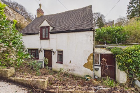 View Full Details for DETACHED COTTAGE | MODERNISATION | GL6