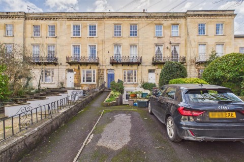 Melrose Place, Clifton