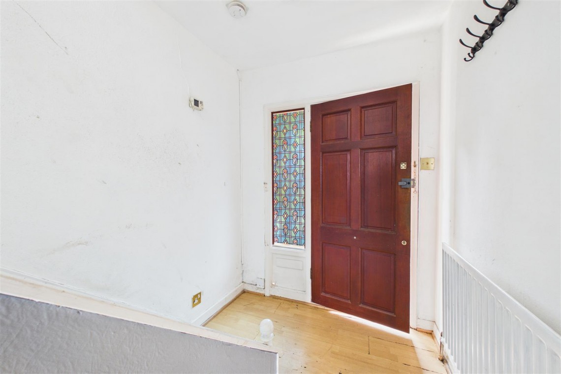 Images for HOUSE | BASIC UPDATING | ODD DOWN