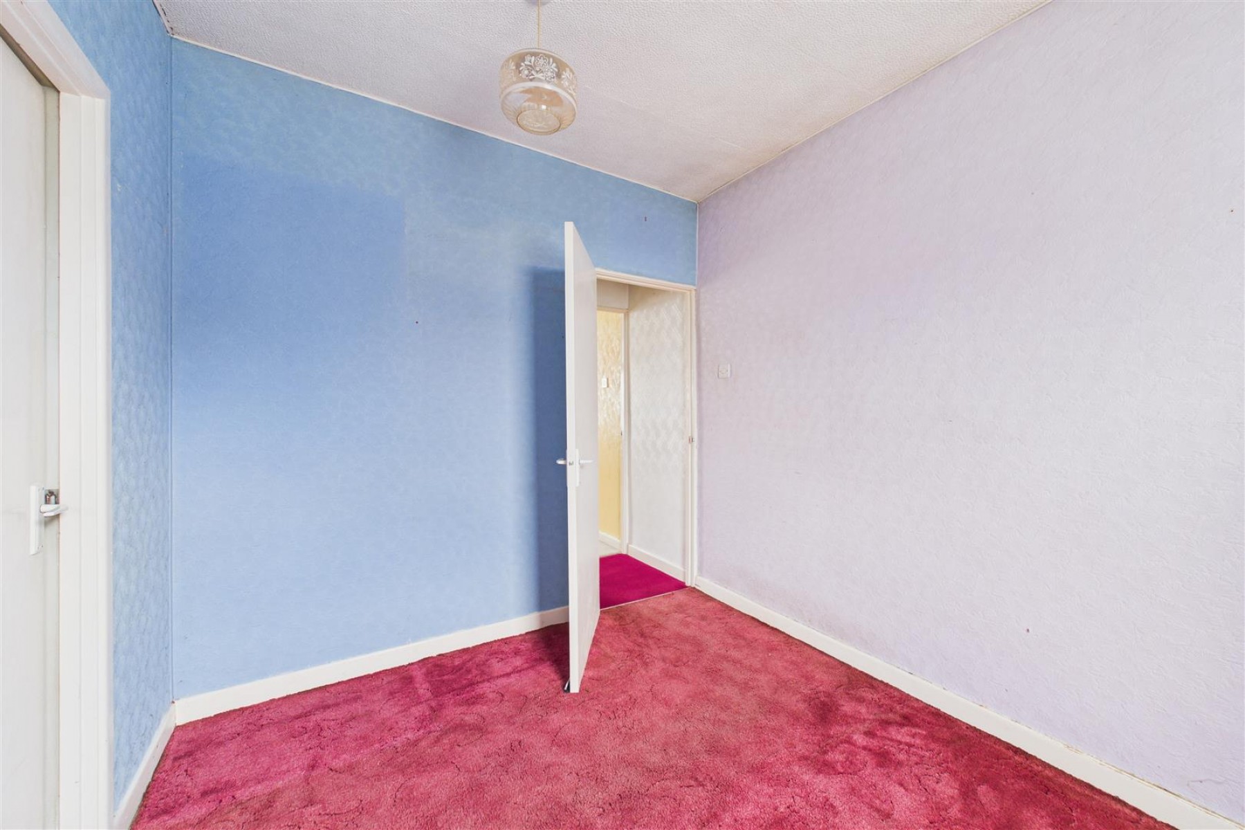 Images for UPDATING | HUGE GARDEN | BS5