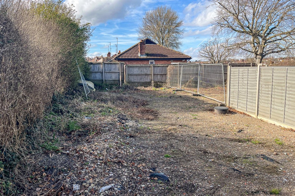 Images for BUILDING PLOT | KINGSWOOD