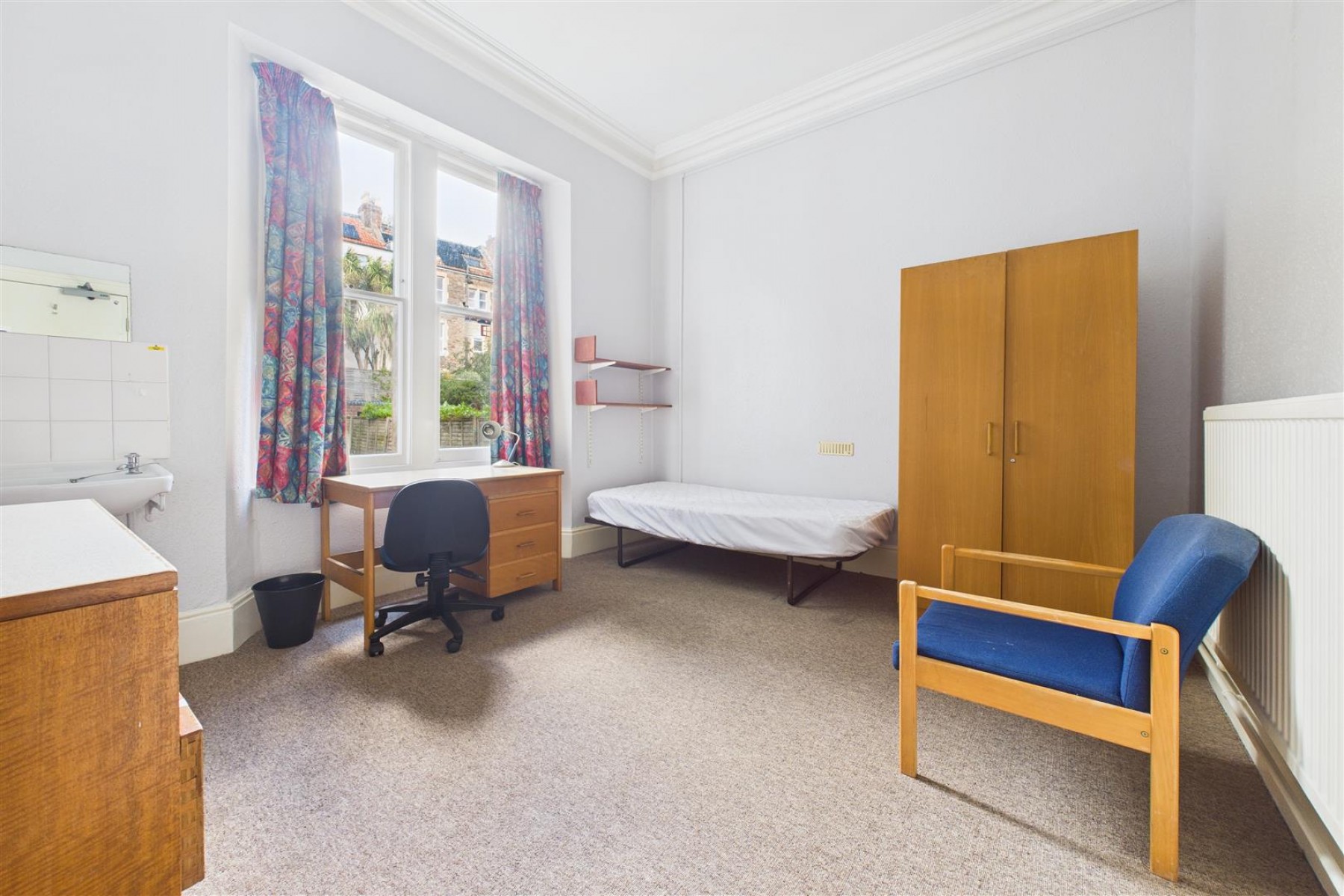 Images for HMO / FAMILY HOME | REDLAND